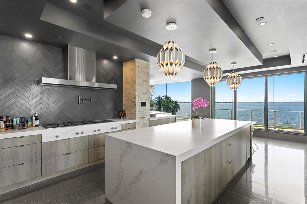 For Sale: $8,500,000 (3 beds, 3 baths, 5264 Square Feet)