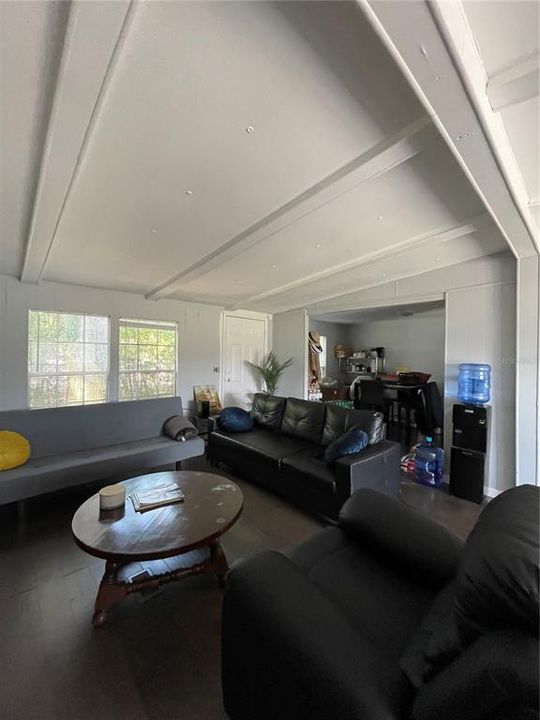 待售: $2,050,000 (3 贝兹, 2 浴室, 1376 平方英尺)