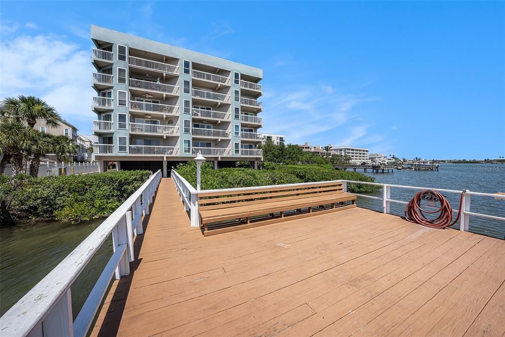 待售: $619,900 (2 贝兹, 2 浴室, 1120 平方英尺)