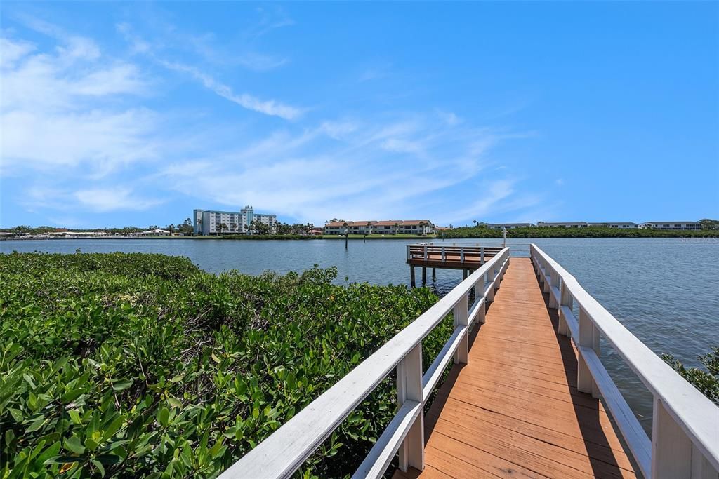 待售: $619,900 (2 贝兹, 2 浴室, 1120 平方英尺)