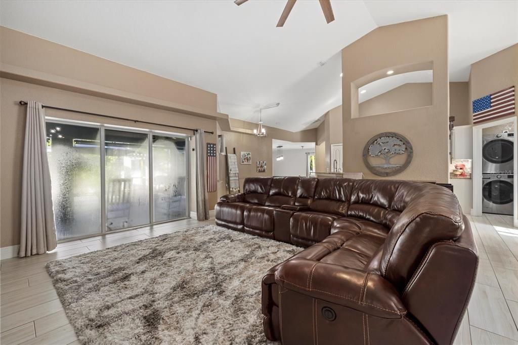 For Sale: $685,000 (2 beds, 2 baths, 2130 Square Feet)