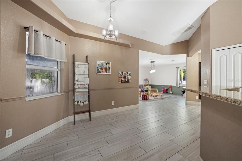 For Sale: $685,000 (2 beds, 2 baths, 2130 Square Feet)