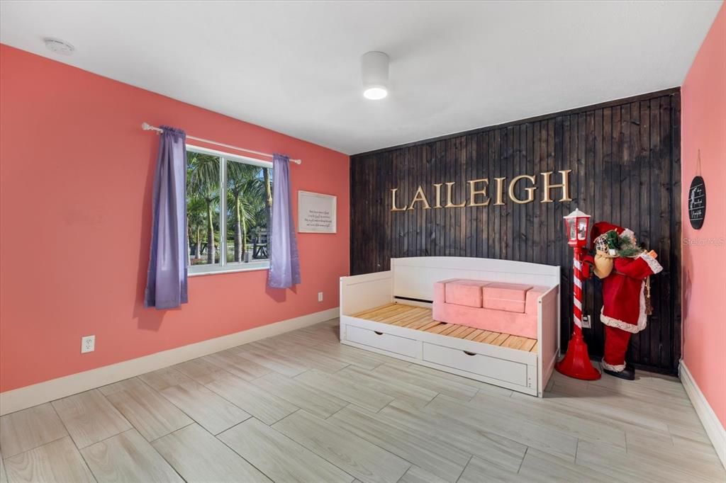 For Sale: $685,000 (2 beds, 2 baths, 2130 Square Feet)