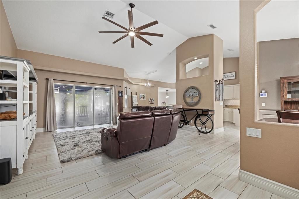 For Sale: $685,000 (2 beds, 2 baths, 2130 Square Feet)