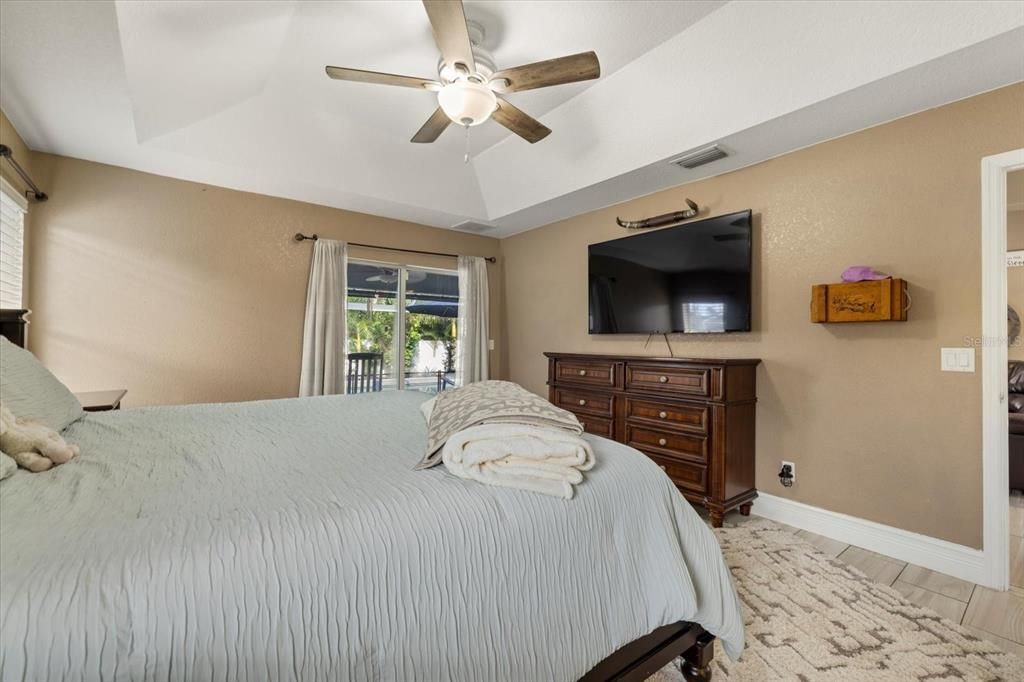 For Sale: $685,000 (2 beds, 2 baths, 2130 Square Feet)