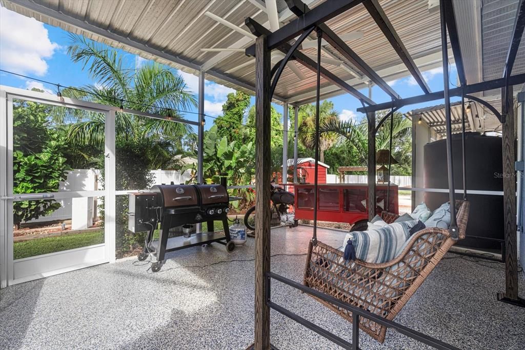 For Sale: $685,000 (2 beds, 2 baths, 2130 Square Feet)