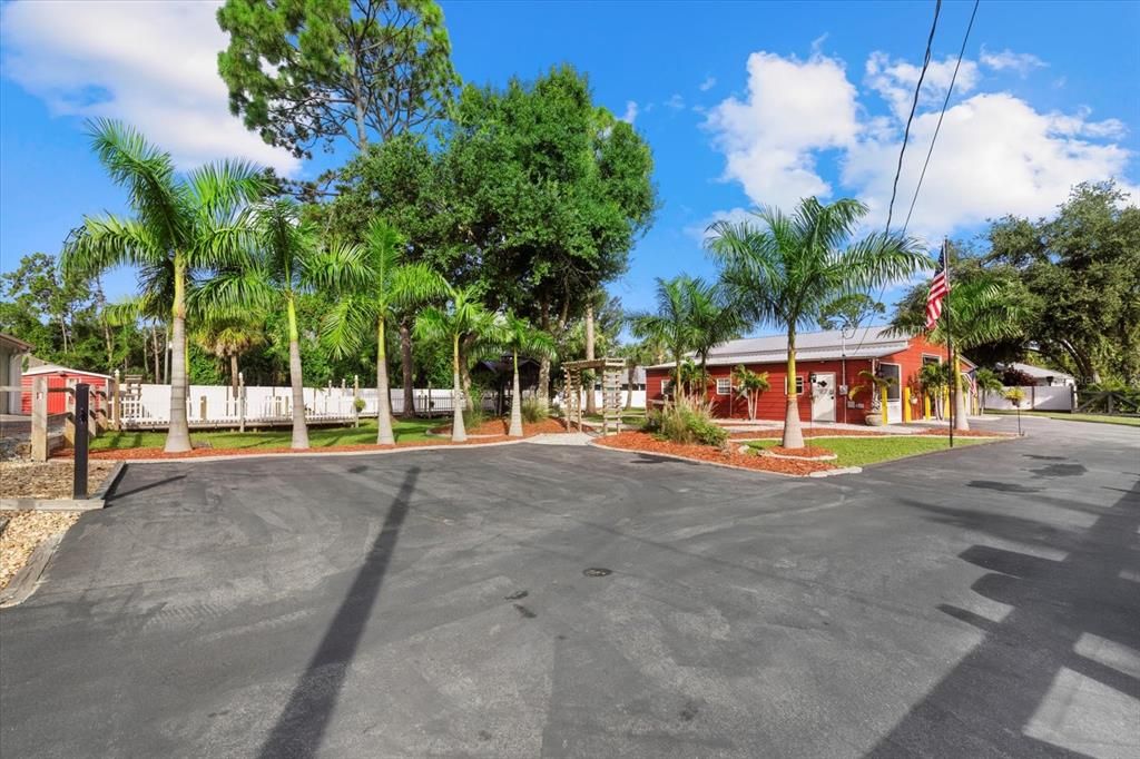 For Sale: $685,000 (2 beds, 2 baths, 2130 Square Feet)