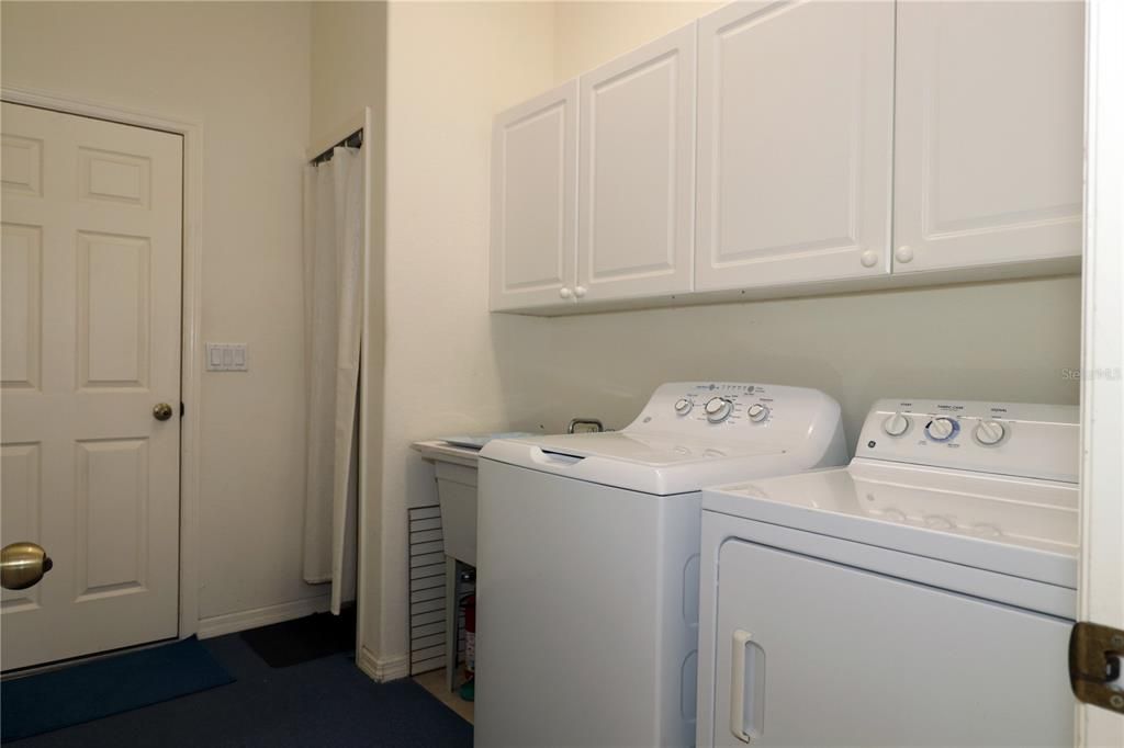 待售: $799,900 (3 贝兹, 2 浴室, 2567 平方英尺)