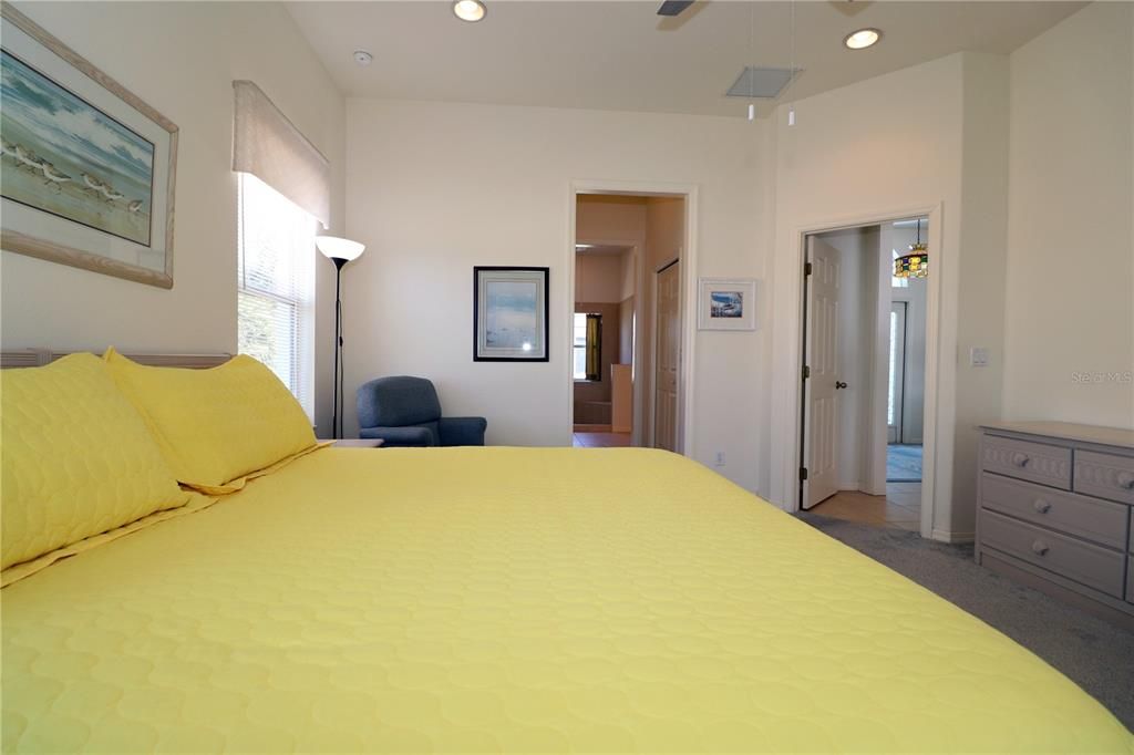 待售: $799,900 (3 贝兹, 2 浴室, 2567 平方英尺)