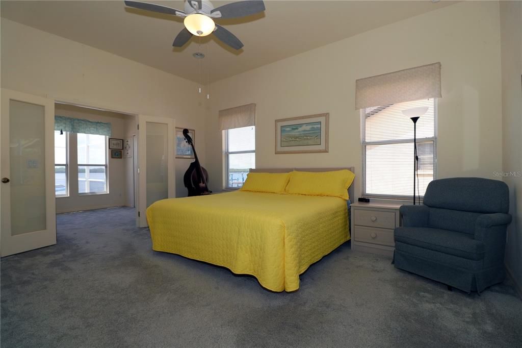 待售: $799,900 (3 贝兹, 2 浴室, 2567 平方英尺)