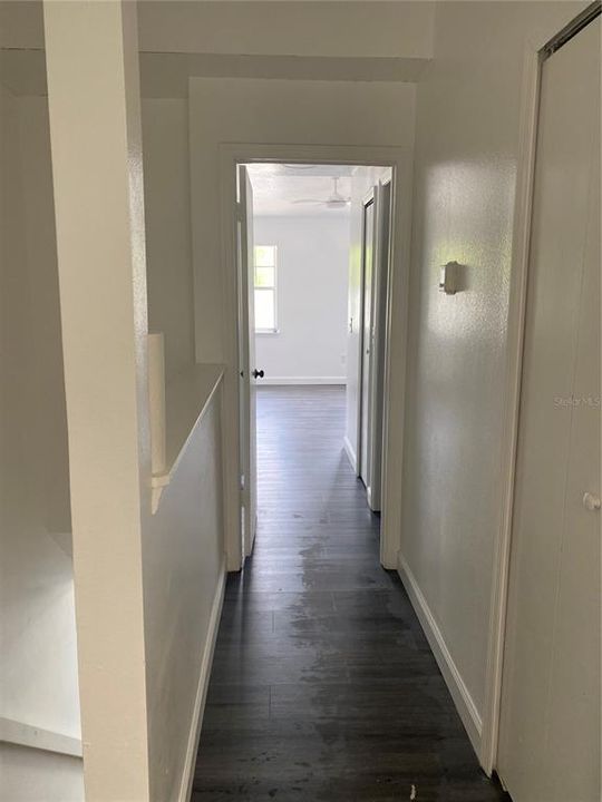 合同活跃: $230,000 (3 贝兹, 2 浴室, 1316 平方英尺)