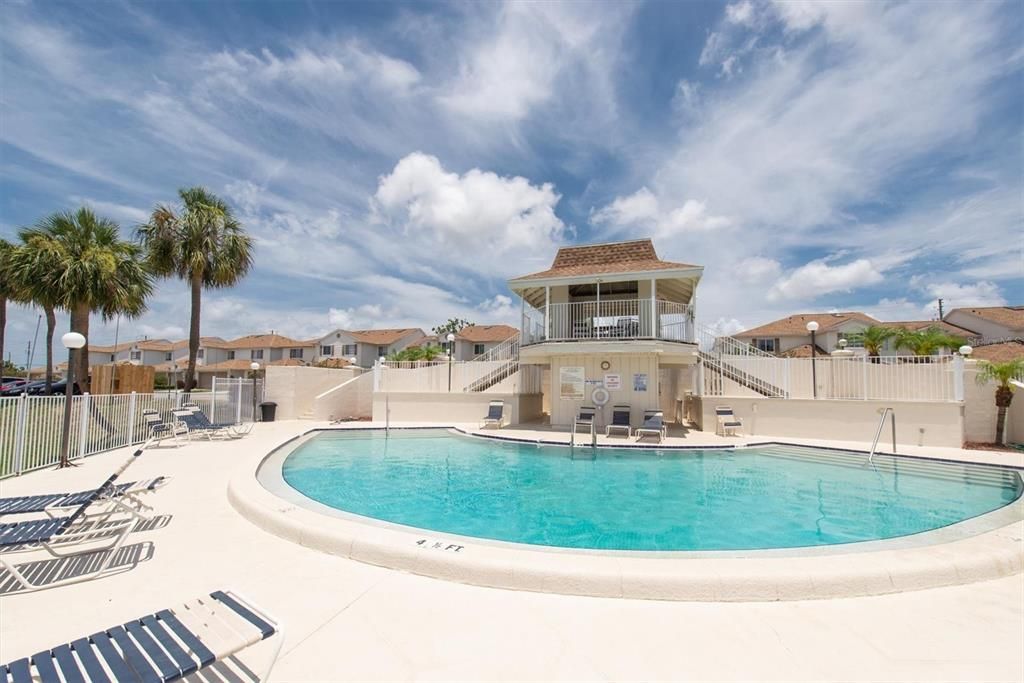 For Sale: $140,000 (2 beds, 2 baths, 1150 Square Feet)