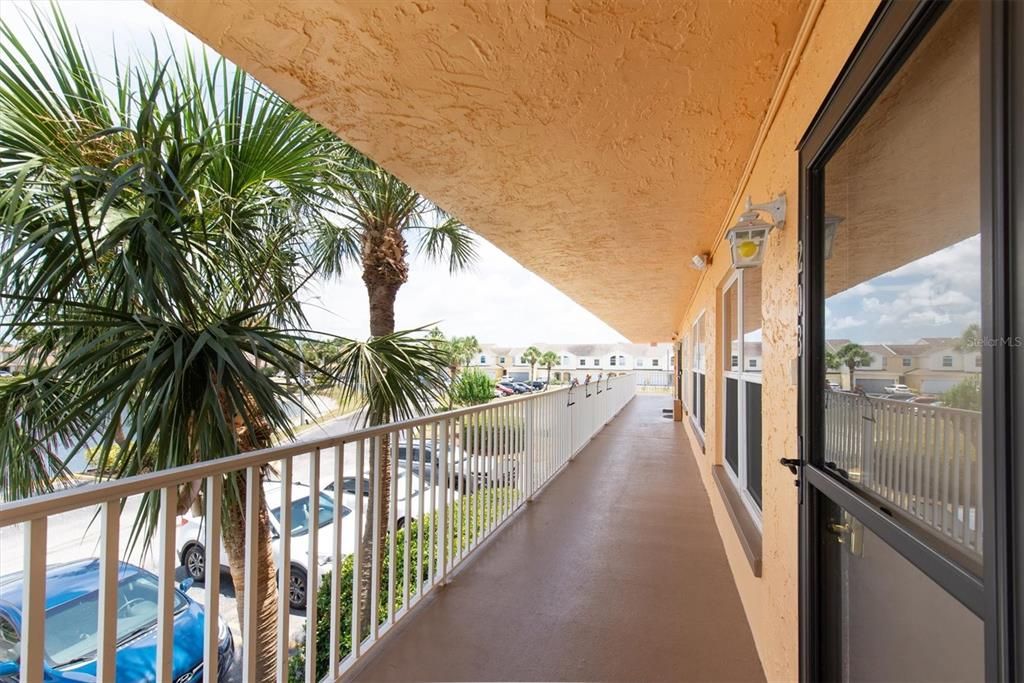 For Sale: $140,000 (2 beds, 2 baths, 1150 Square Feet)