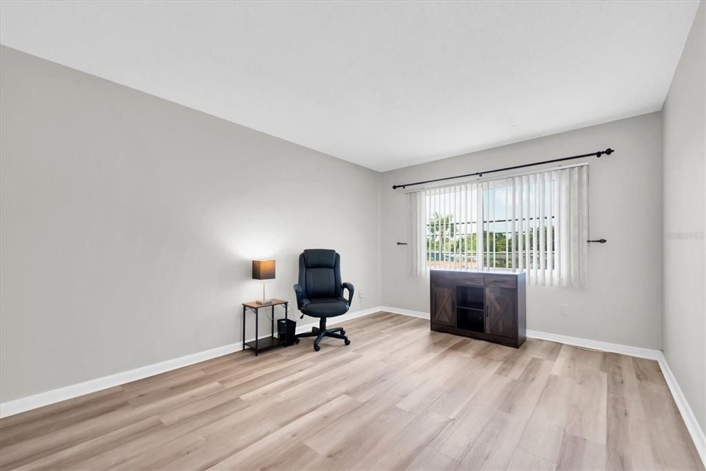 For Sale: $140,000 (2 beds, 2 baths, 1150 Square Feet)