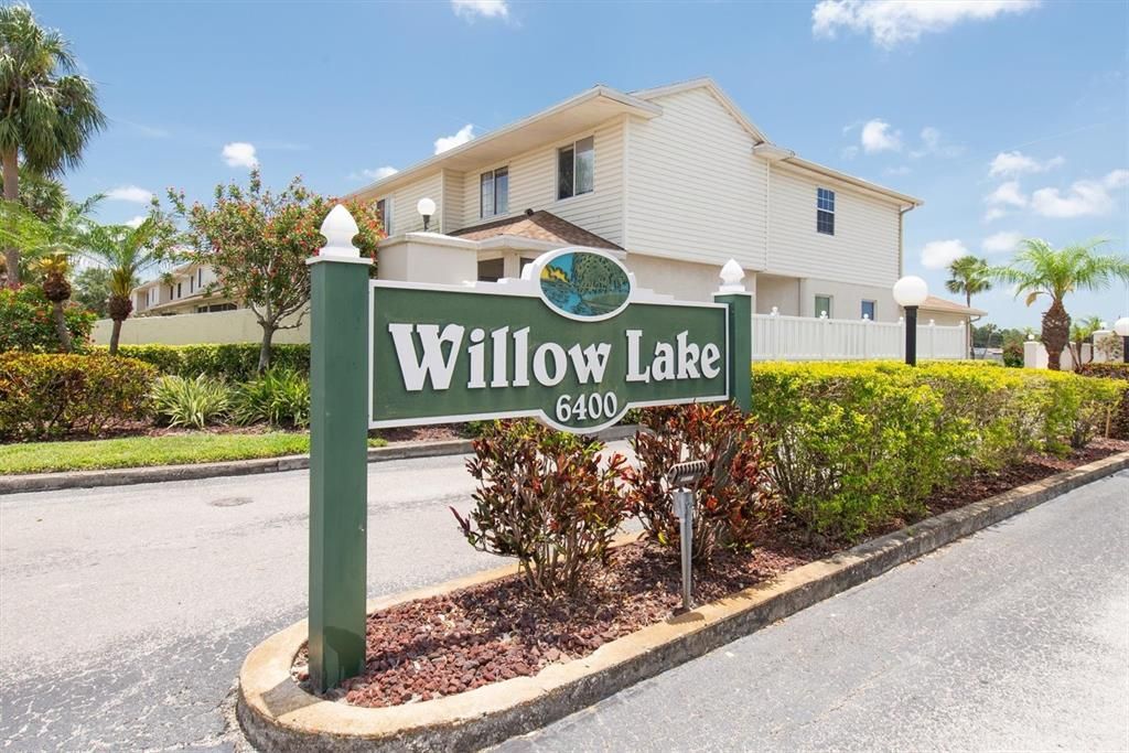 For Sale: $140,000 (2 beds, 2 baths, 1150 Square Feet)