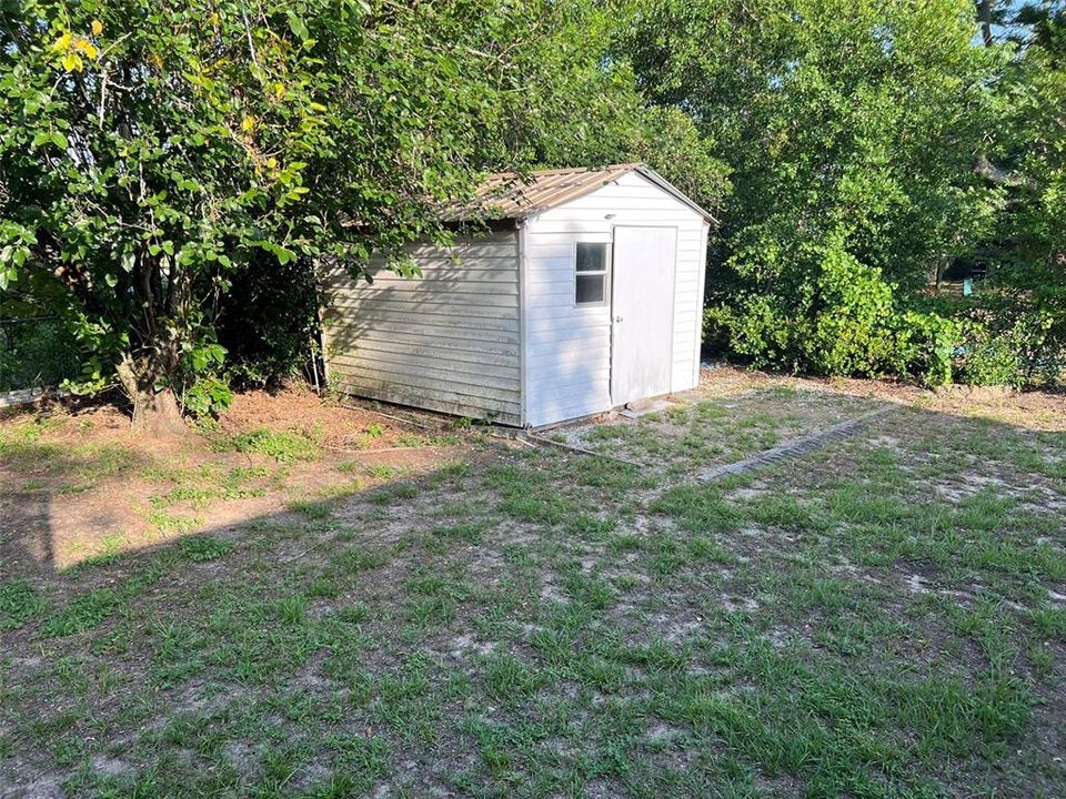 For Sale: $169,900 (3 beds, 2 baths, 1216 Square Feet)