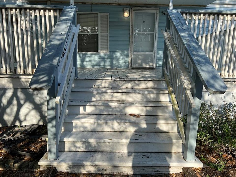 For Sale: $169,900 (3 beds, 2 baths, 1216 Square Feet)