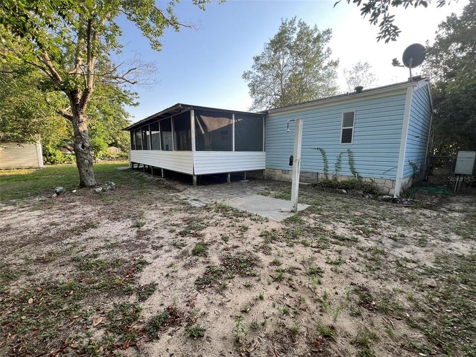 For Sale: $169,900 (3 beds, 2 baths, 1216 Square Feet)