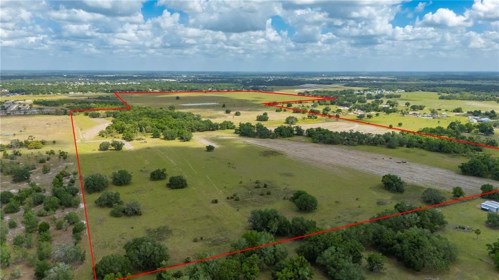 En Venta: $4,952,500 (233.00 acres)