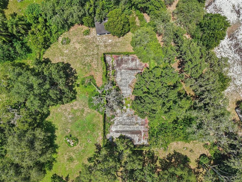 Activo con contrato: $989,000 (5 camas, 5 baños, 4983 Pies cuadrados)