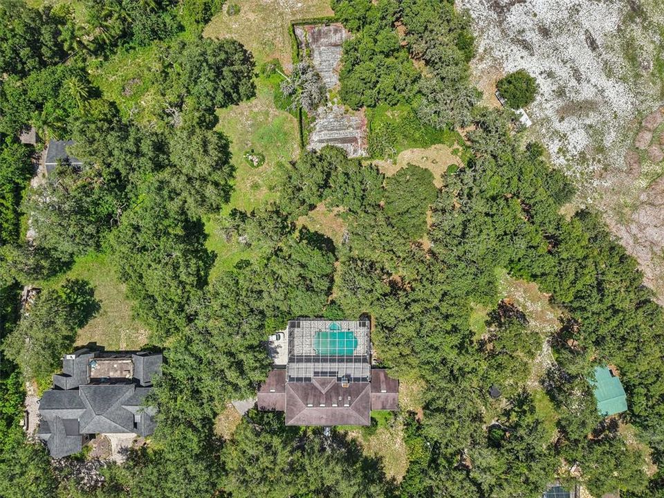 Activo con contrato: $989,000 (5 camas, 5 baños, 4983 Pies cuadrados)