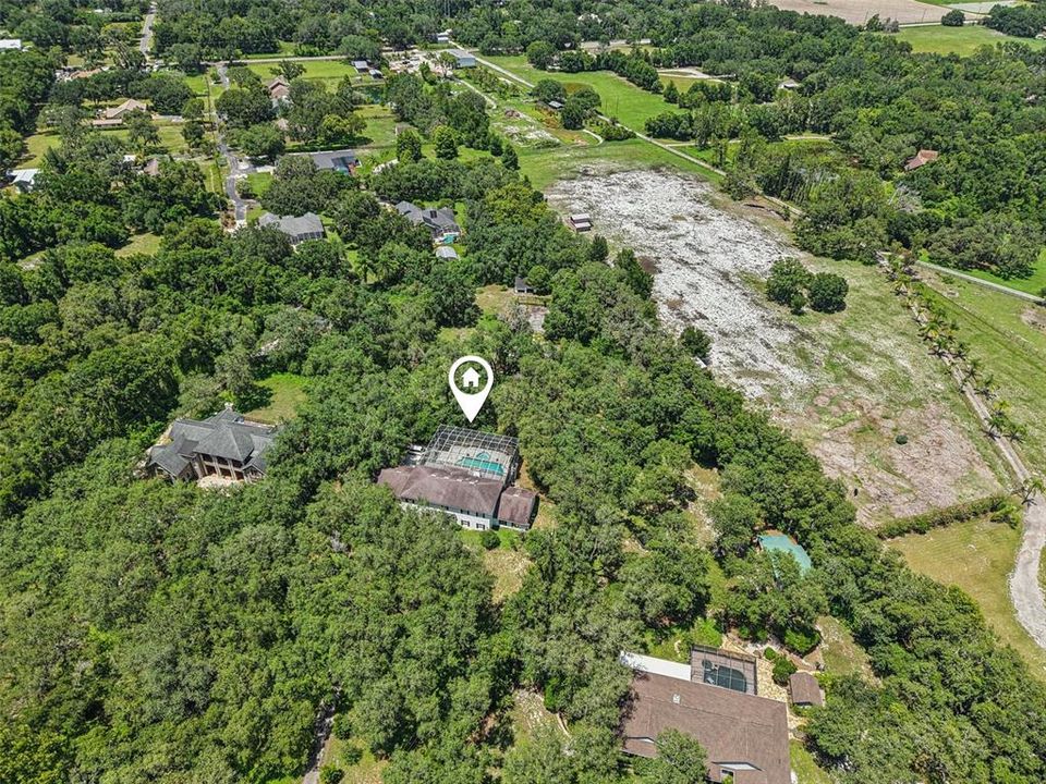 Activo con contrato: $989,000 (5 camas, 5 baños, 4983 Pies cuadrados)