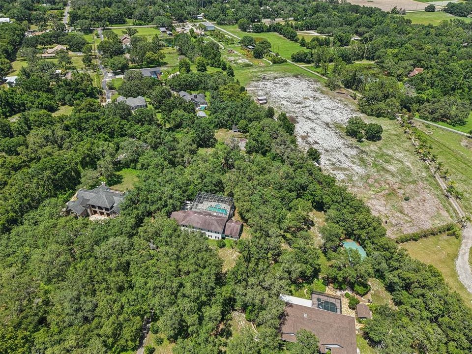 Activo con contrato: $989,000 (5 camas, 5 baños, 4983 Pies cuadrados)