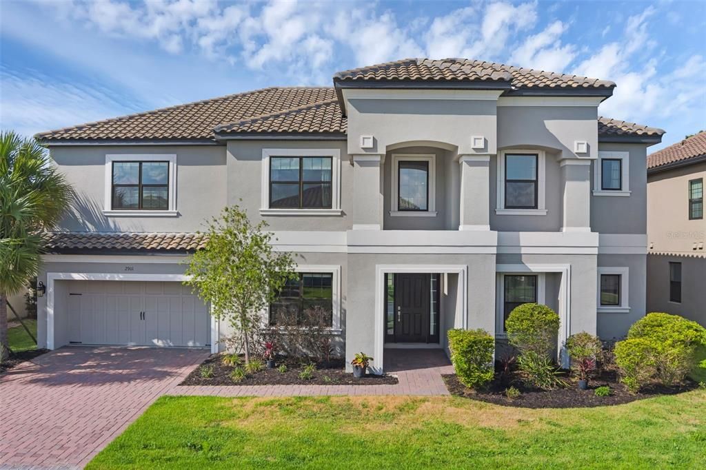 На продажу: $743,900 (5 спален, 3 ванн, 4232 Квадратных фут)