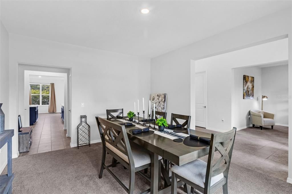 На продажу: $743,900 (5 спален, 3 ванн, 4232 Квадратных фут)