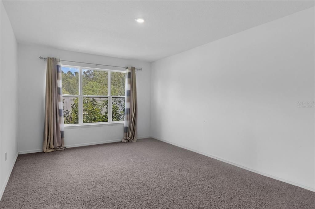 На продажу: $743,900 (5 спален, 3 ванн, 4232 Квадратных фут)