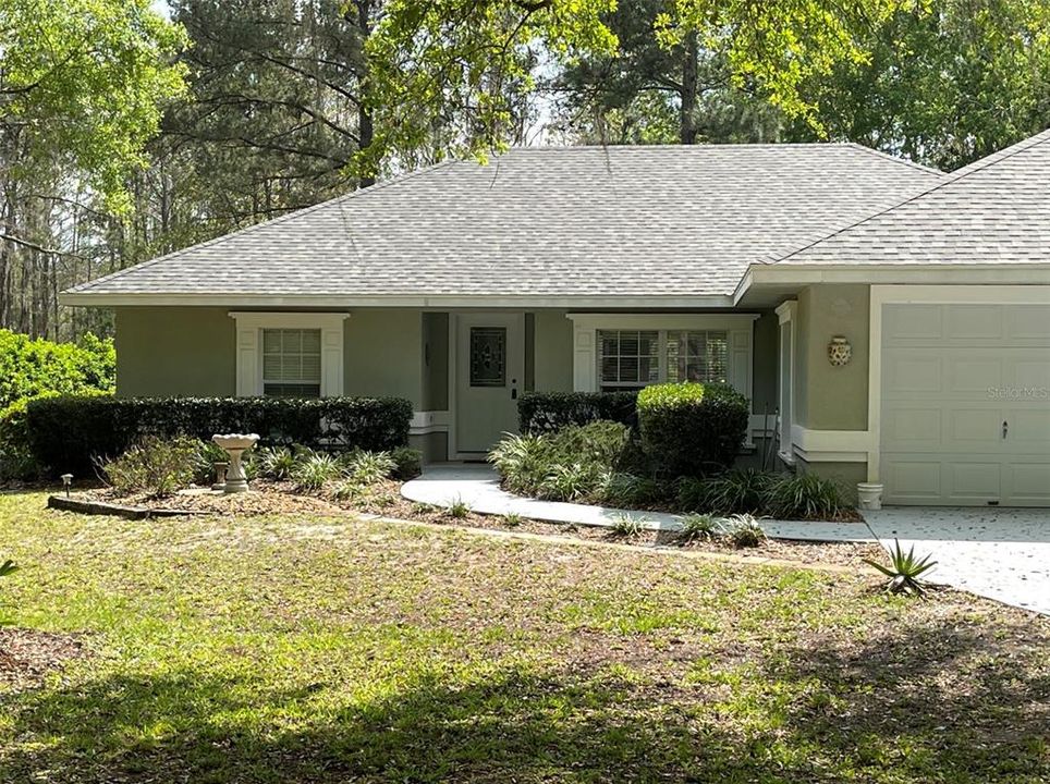 Recently Rented: $2,050 (3 beds, 2 baths, 1561 Square Feet)