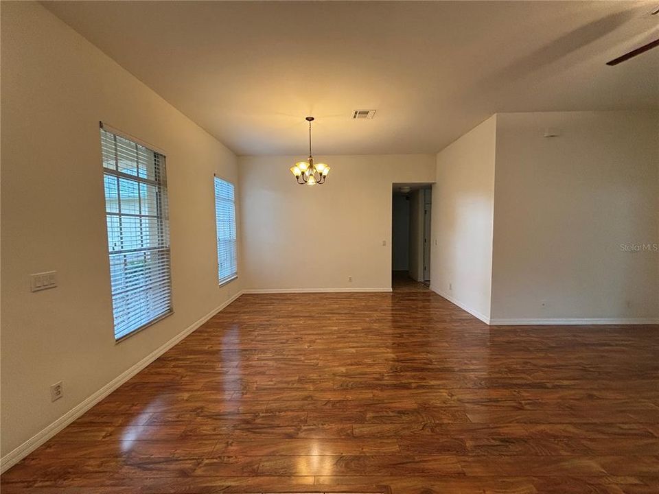 For Rent: $2,550 (3 beds, 2 baths, 2072 Square Feet)