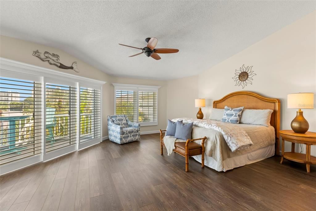 На продажу: $849,000 (3 спален, 3 ванн, 2366 Квадратных фут)