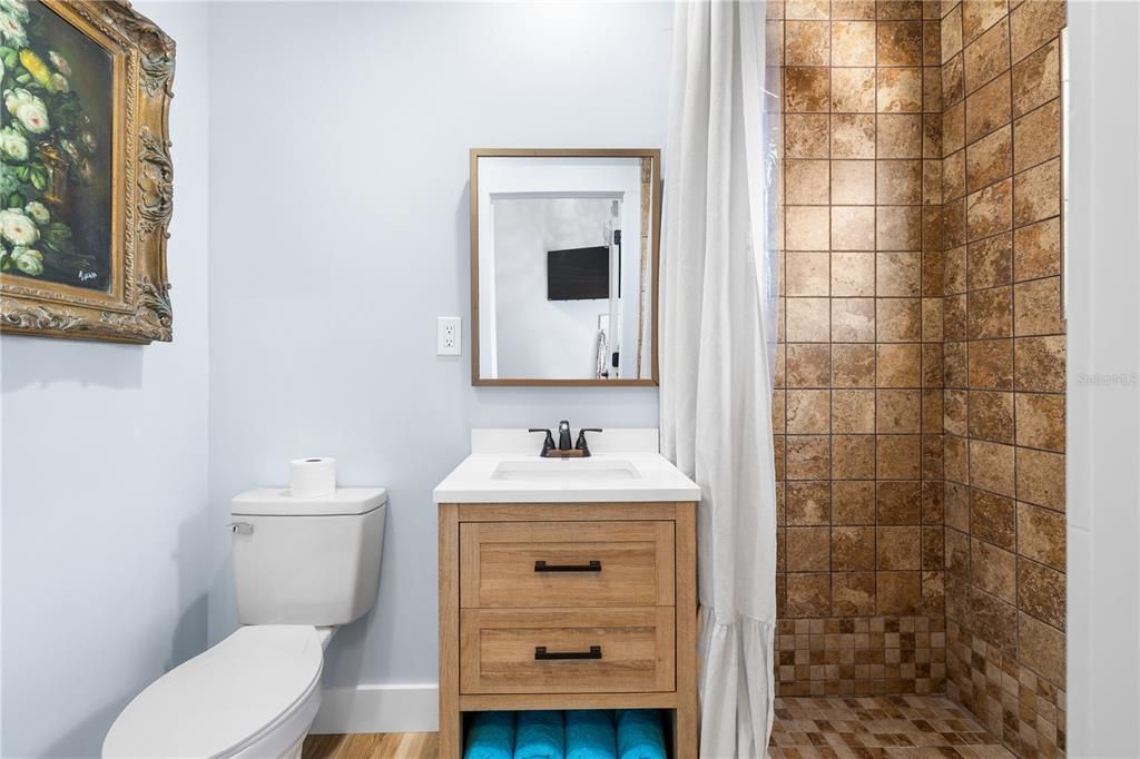 На продажу: $1,595,000 (0 спален, 0 ванн, 1250 Квадратных фут)