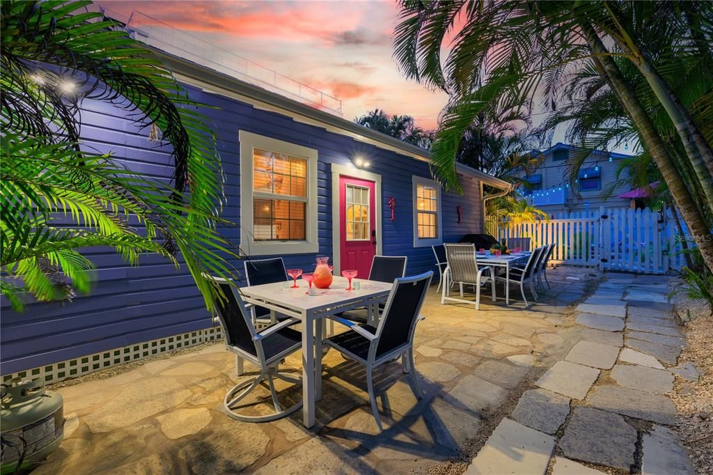 На продажу: $1,595,000 (0 спален, 0 ванн, 1250 Квадратных фут)