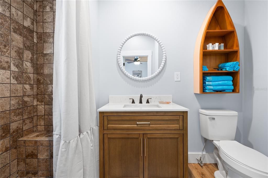 На продажу: $1,595,000 (0 спален, 0 ванн, 1250 Квадратных фут)