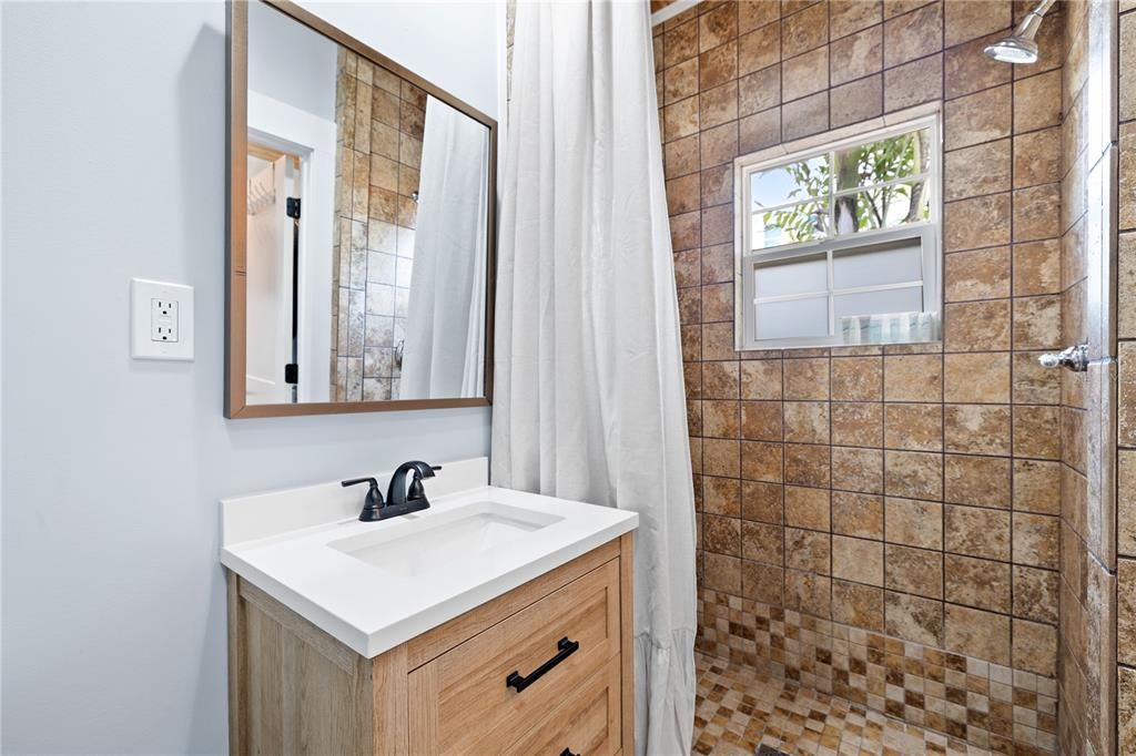 На продажу: $1,595,000 (0 спален, 0 ванн, 1250 Квадратных фут)