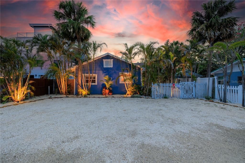 На продажу: $1,595,000 (0 спален, 0 ванн, 1250 Квадратных фут)