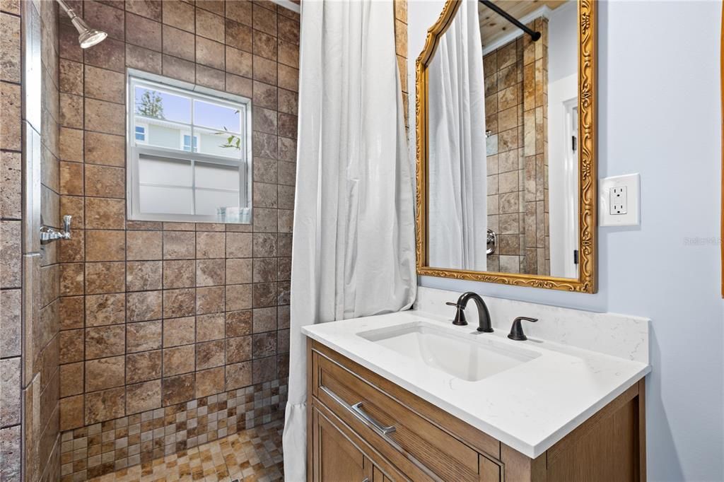 На продажу: $1,595,000 (0 спален, 0 ванн, 1250 Квадратных фут)