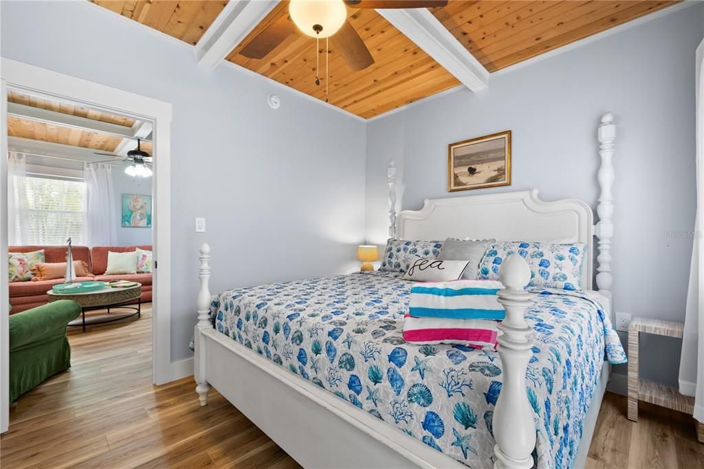 На продажу: $1,595,000 (0 спален, 0 ванн, 1250 Квадратных фут)