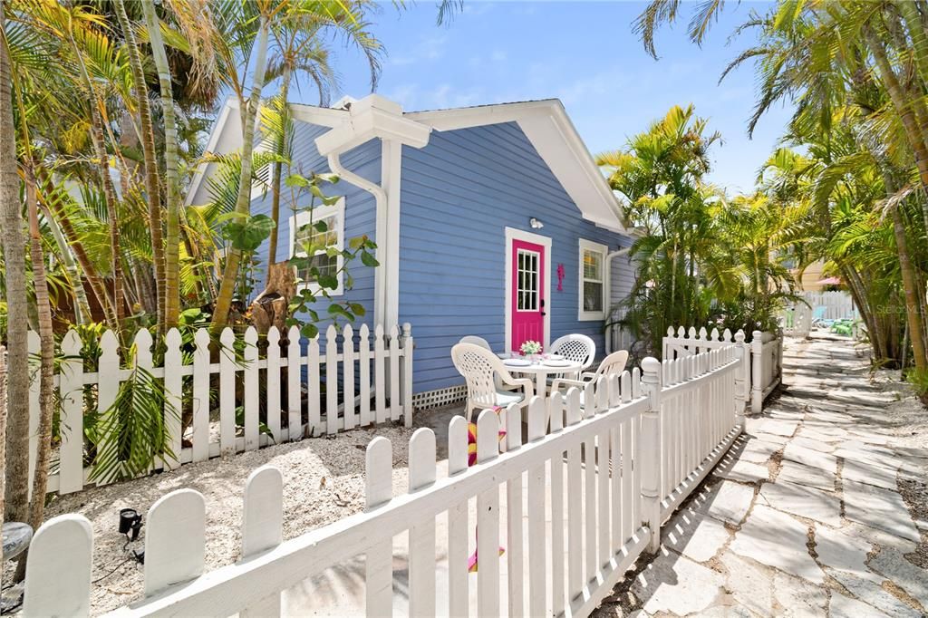 На продажу: $1,595,000 (0 спален, 0 ванн, 1250 Квадратных фут)