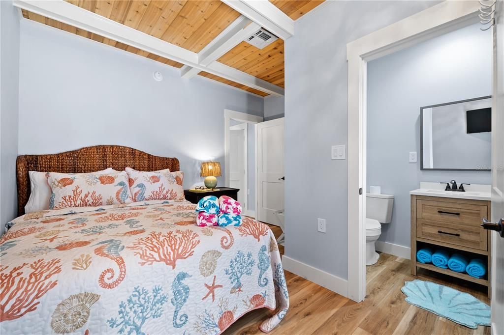 На продажу: $1,595,000 (0 спален, 0 ванн, 1250 Квадратных фут)