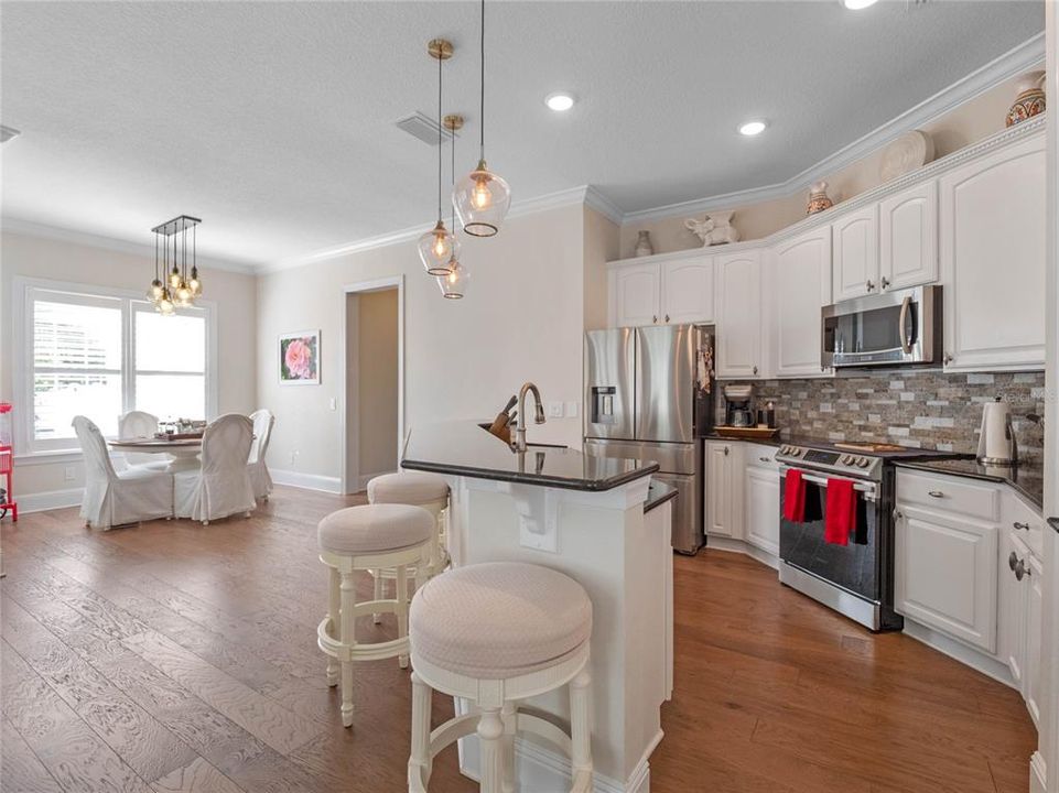 待售: $1,325,000 (4 贝兹, 3 浴室, 3068 平方英尺)