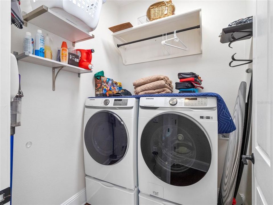 待售: $1,325,000 (4 贝兹, 3 浴室, 3068 平方英尺)