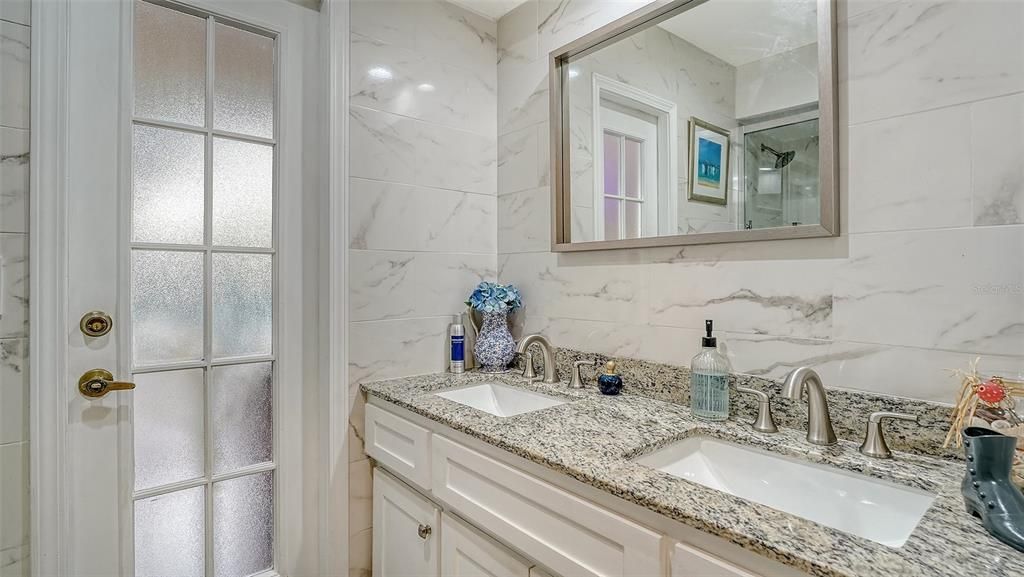 Под контрактом: $580,000 (3 спален, 2 ванн, 2429 Квадратных фут)