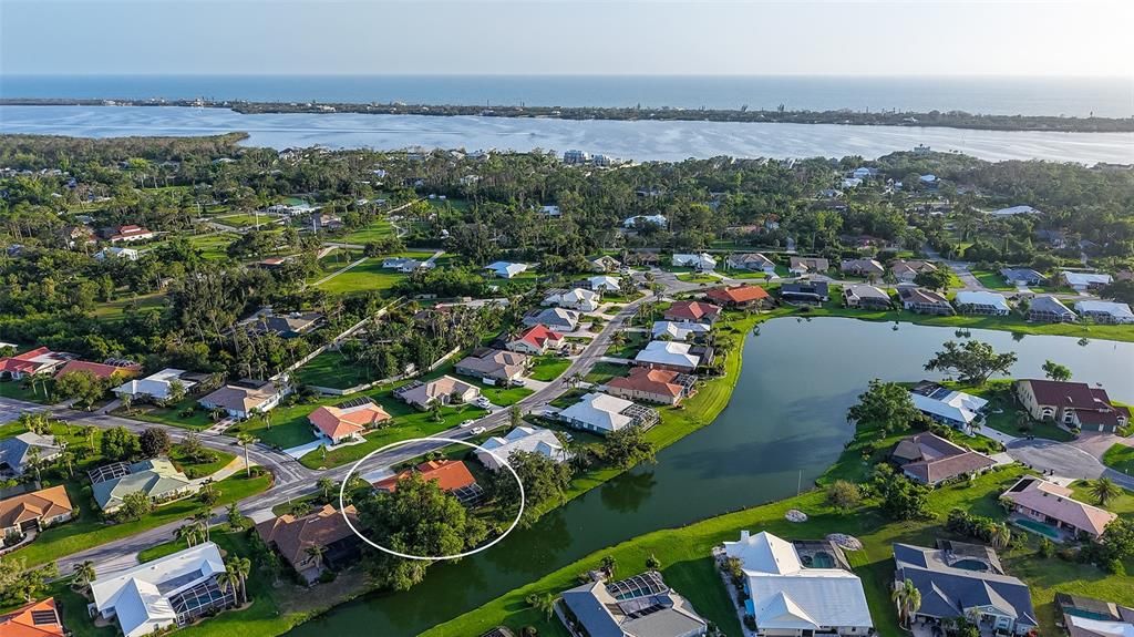 Под контрактом: $580,000 (3 спален, 2 ванн, 2429 Квадратных фут)