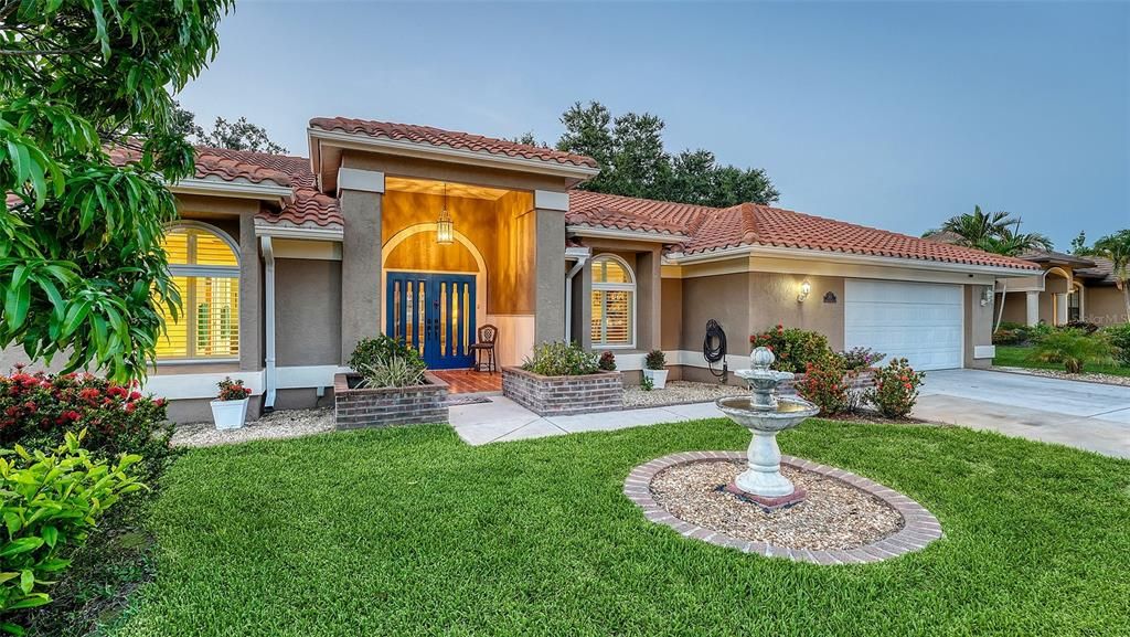 Под контрактом: $580,000 (3 спален, 2 ванн, 2429 Квадратных фут)