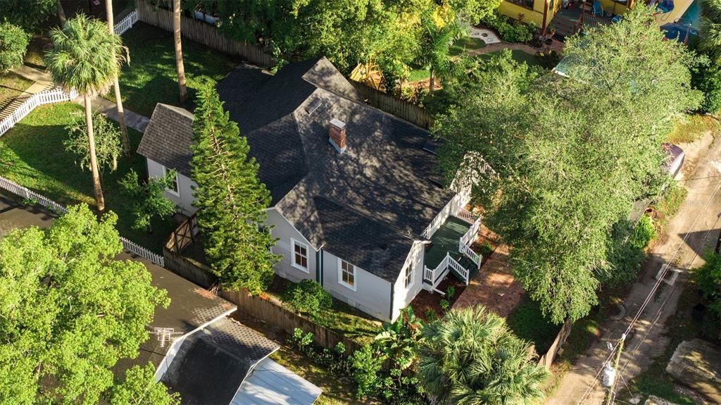 合同活跃: $460,000 (2 贝兹, 3 浴室, 1513 平方英尺)