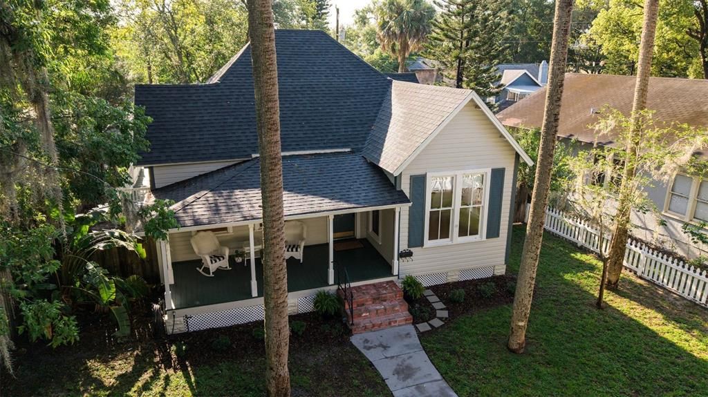 合同活跃: $460,000 (2 贝兹, 3 浴室, 1513 平方英尺)