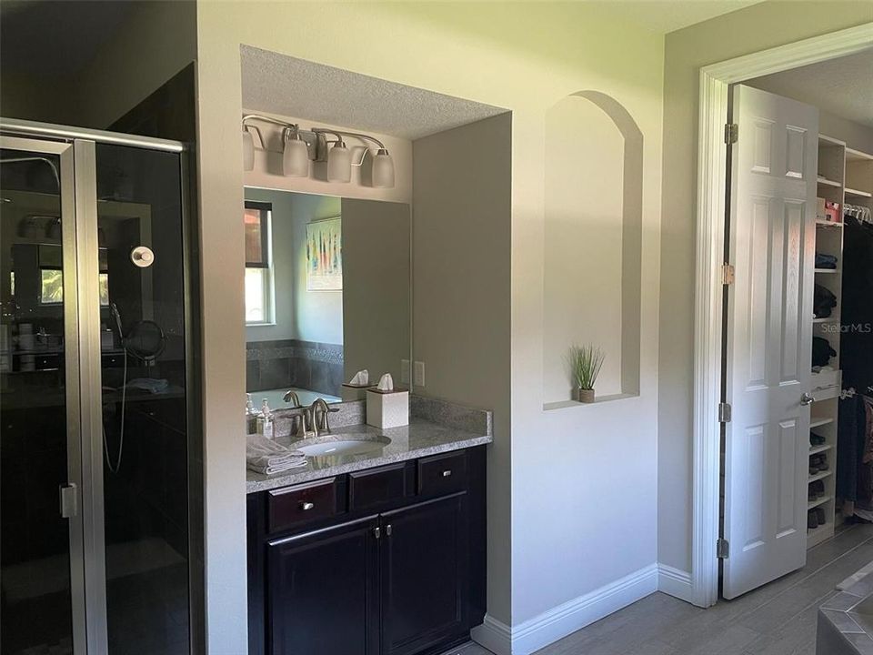 En Venta: $1,450,000 (5 camas, 5 baños, 4664 Pies cuadrados)